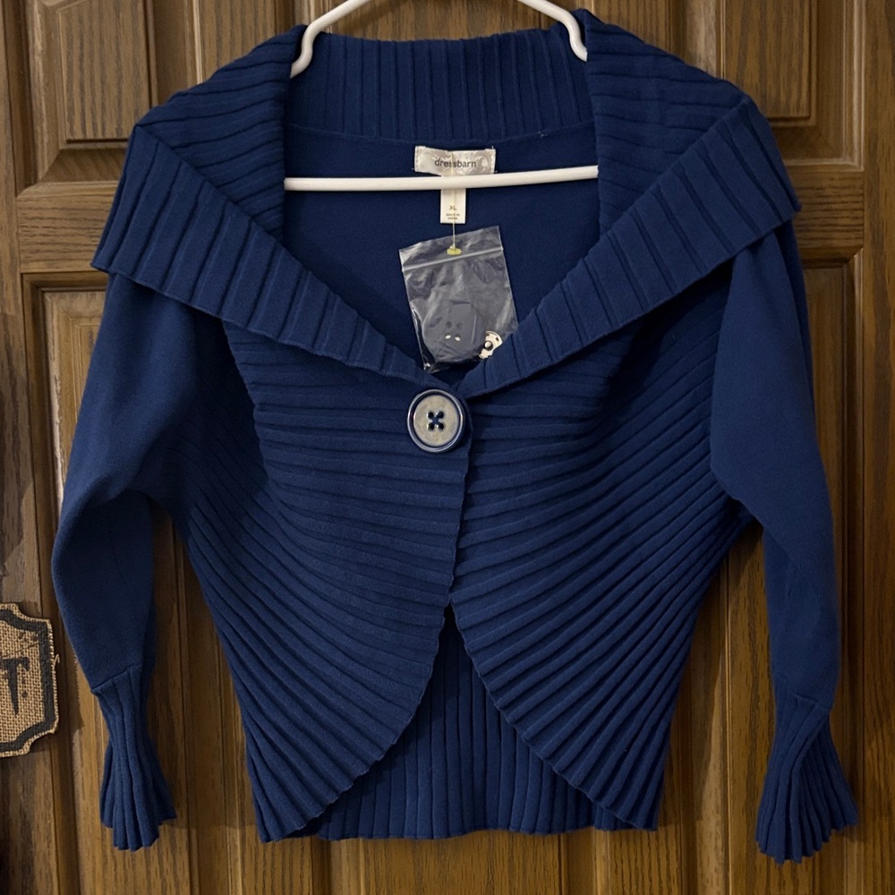 Navy Blue Cropped Ribbed Cardigan